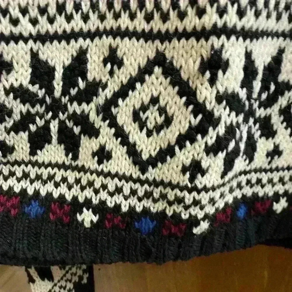 Vintage Black White Maroon Floral Rose Abstract Print Cotton Cropped Sweater M - Picture 5 of 13